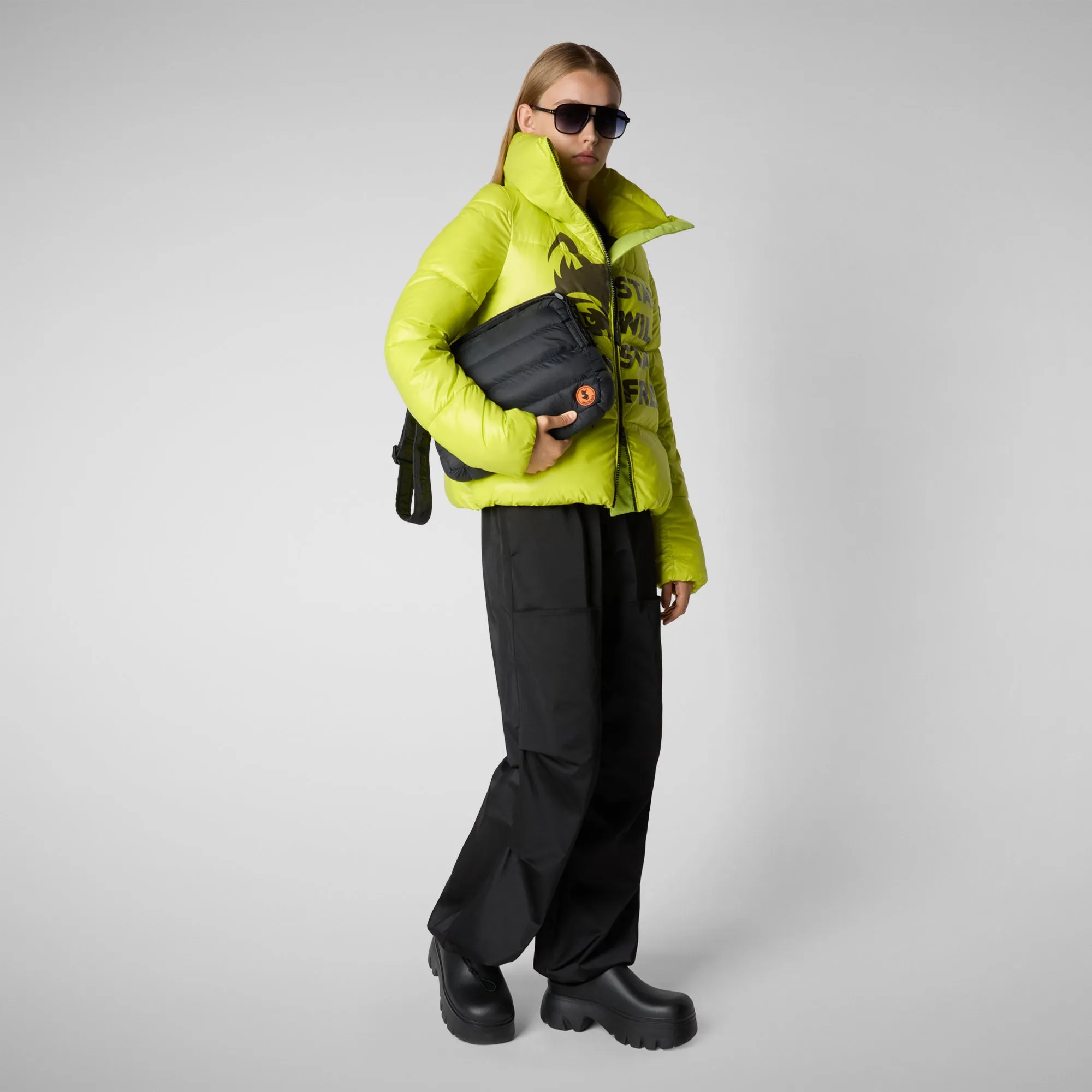 Woman's jacket Ivy in lichen green wolf print