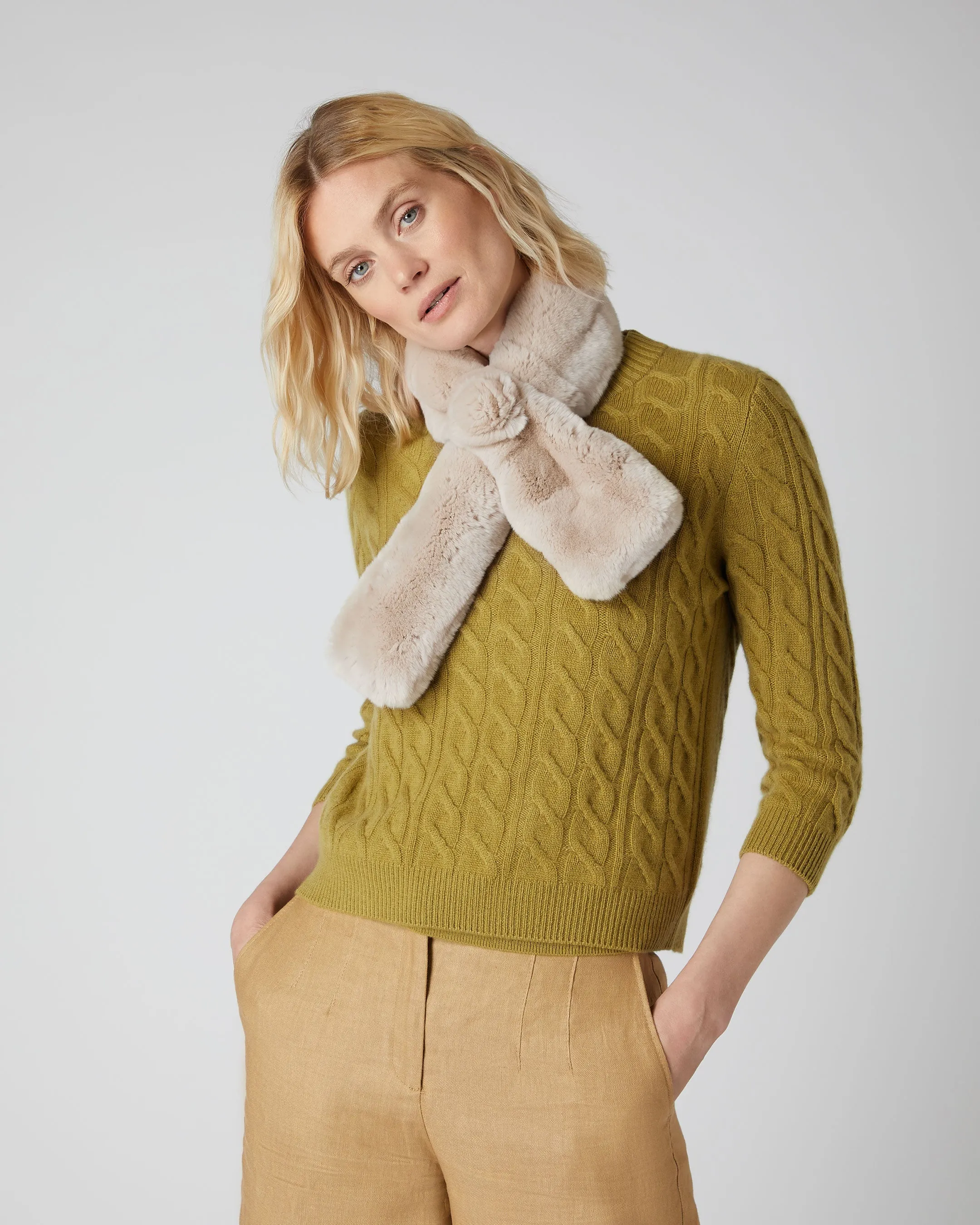 Women's Fur Neck Warmer Sand Brown